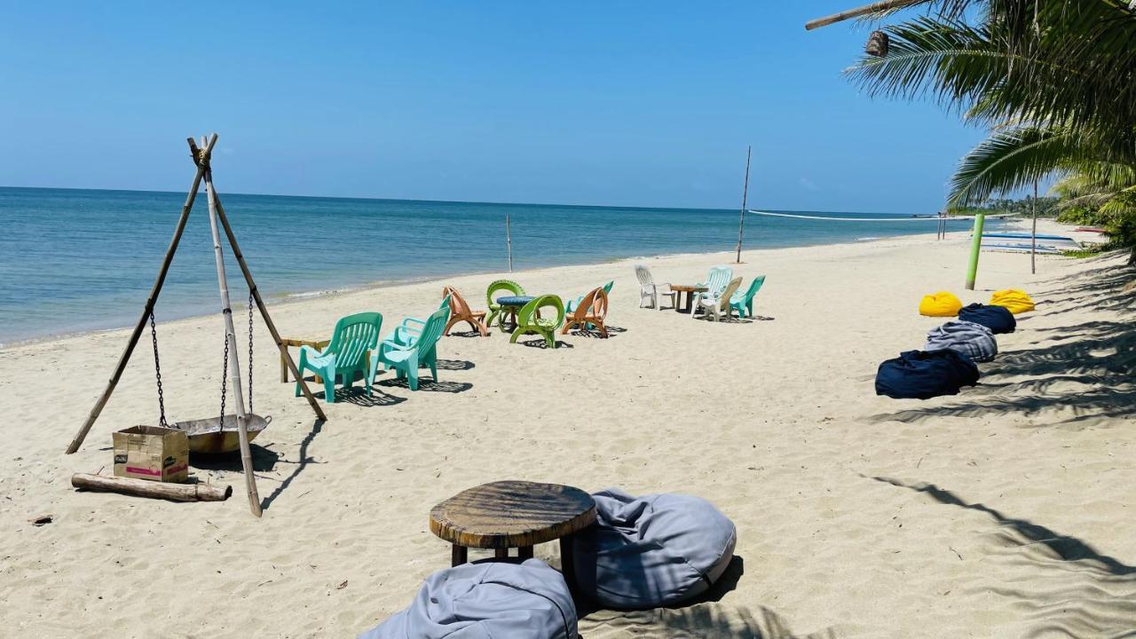 Footprints Beach Resort Agpudlos Ngoại thất bức ảnh