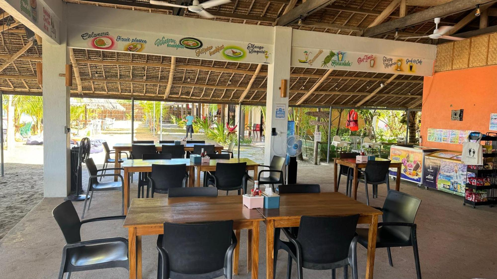 Footprints Beach Resort Agpudlos Ngoại thất bức ảnh