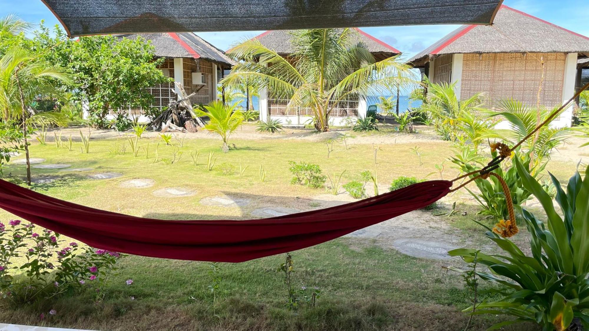 Footprints Beach Resort Agpudlos Ngoại thất bức ảnh