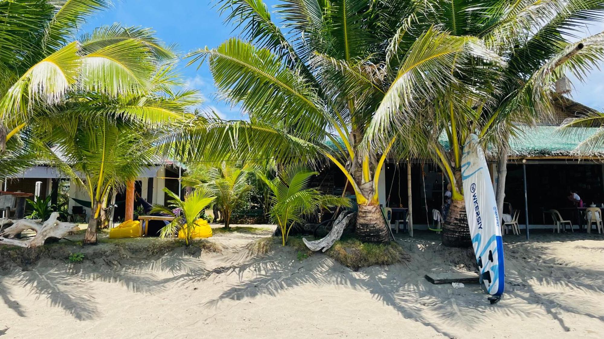 Footprints Beach Resort Agpudlos Ngoại thất bức ảnh