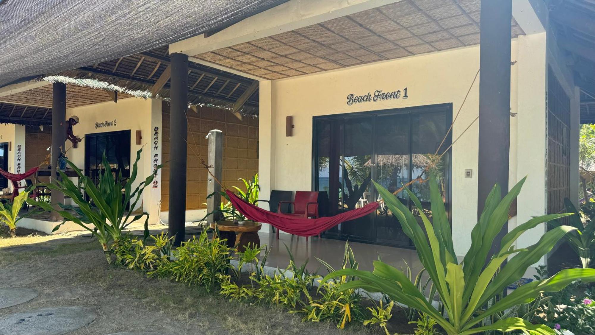 Footprints Beach Resort Agpudlos Ngoại thất bức ảnh