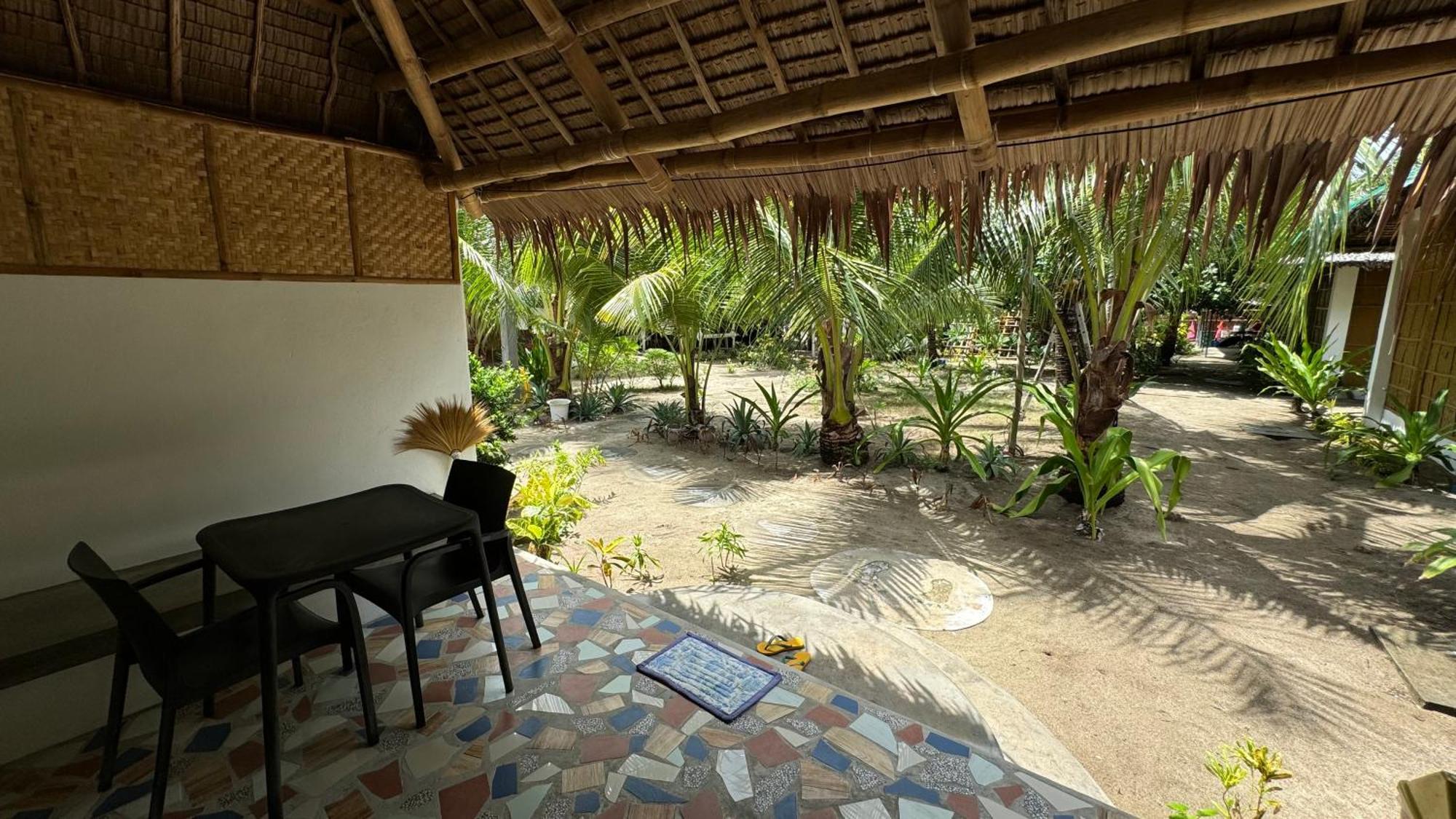 Footprints Beach Resort Agpudlos Ngoại thất bức ảnh
