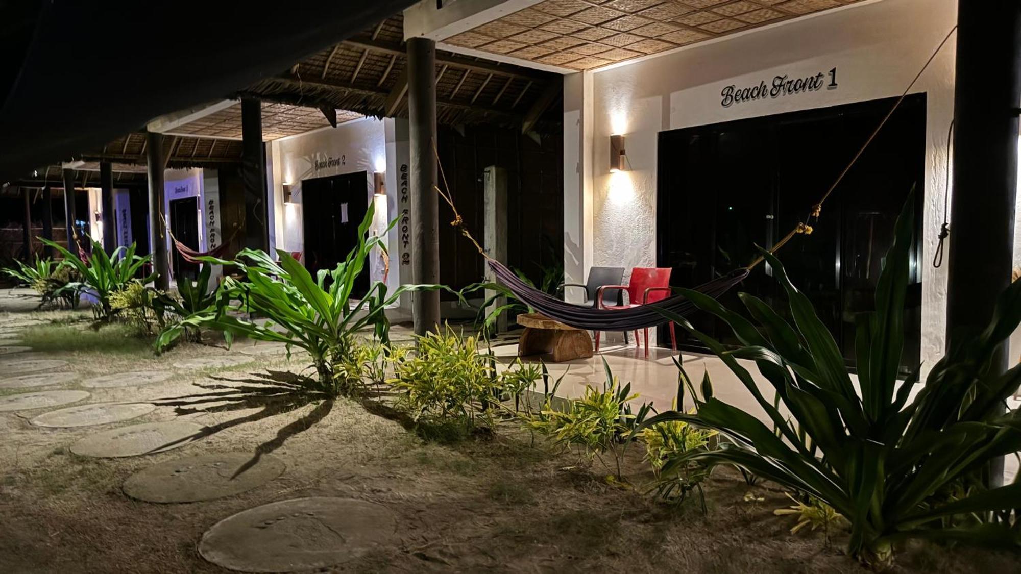 Footprints Beach Resort Agpudlos Ngoại thất bức ảnh