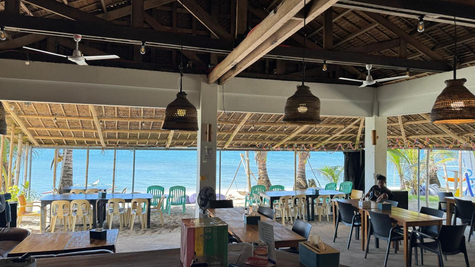Footprints Beach Resort Agpudlos Ngoại thất bức ảnh