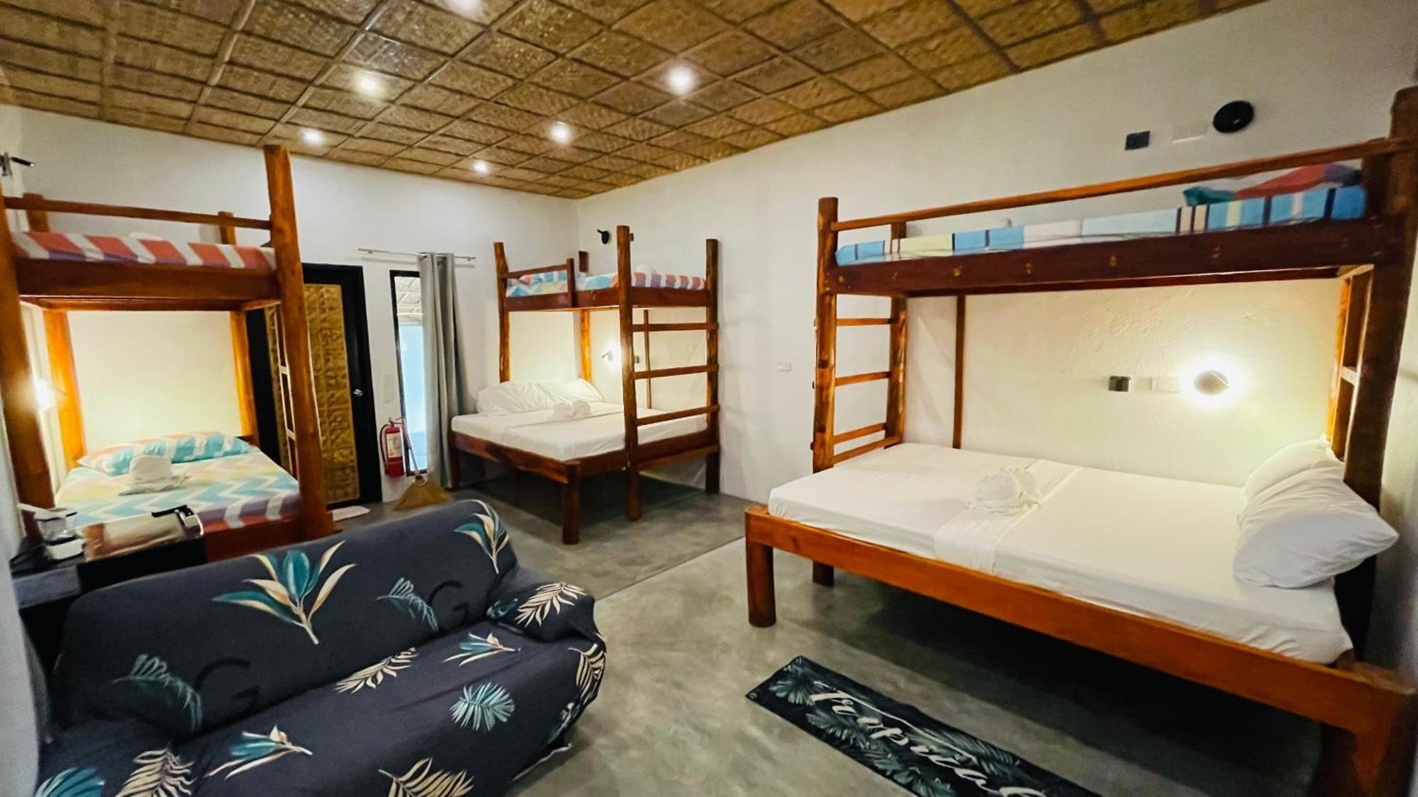 Footprints Beach Resort Agpudlos Ngoại thất bức ảnh